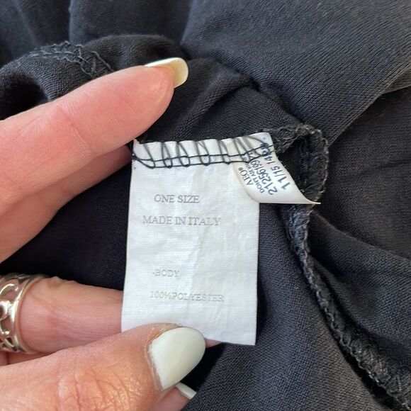 AEO Black Short Jumper Size OS‎ - Picture 5 of 6